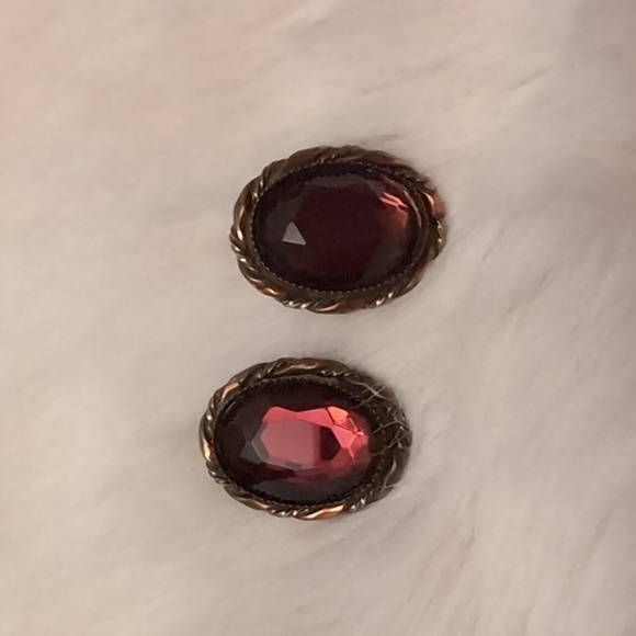 Jewelry - Vintage 60s Bronze Toned Burgundy Straight Pin With Closure Clasp